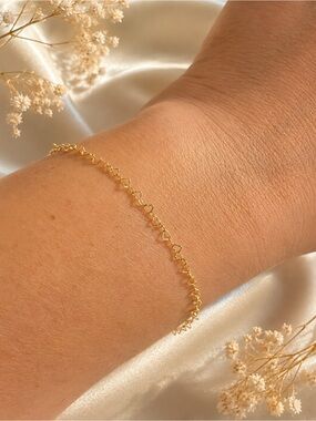 Real 10k rare link Twisted Heart 7 inch bracelet Made in Italy